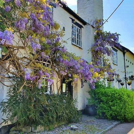 Finest Retreats - The Old Church House Inn Broadhempston Eksteriør billede