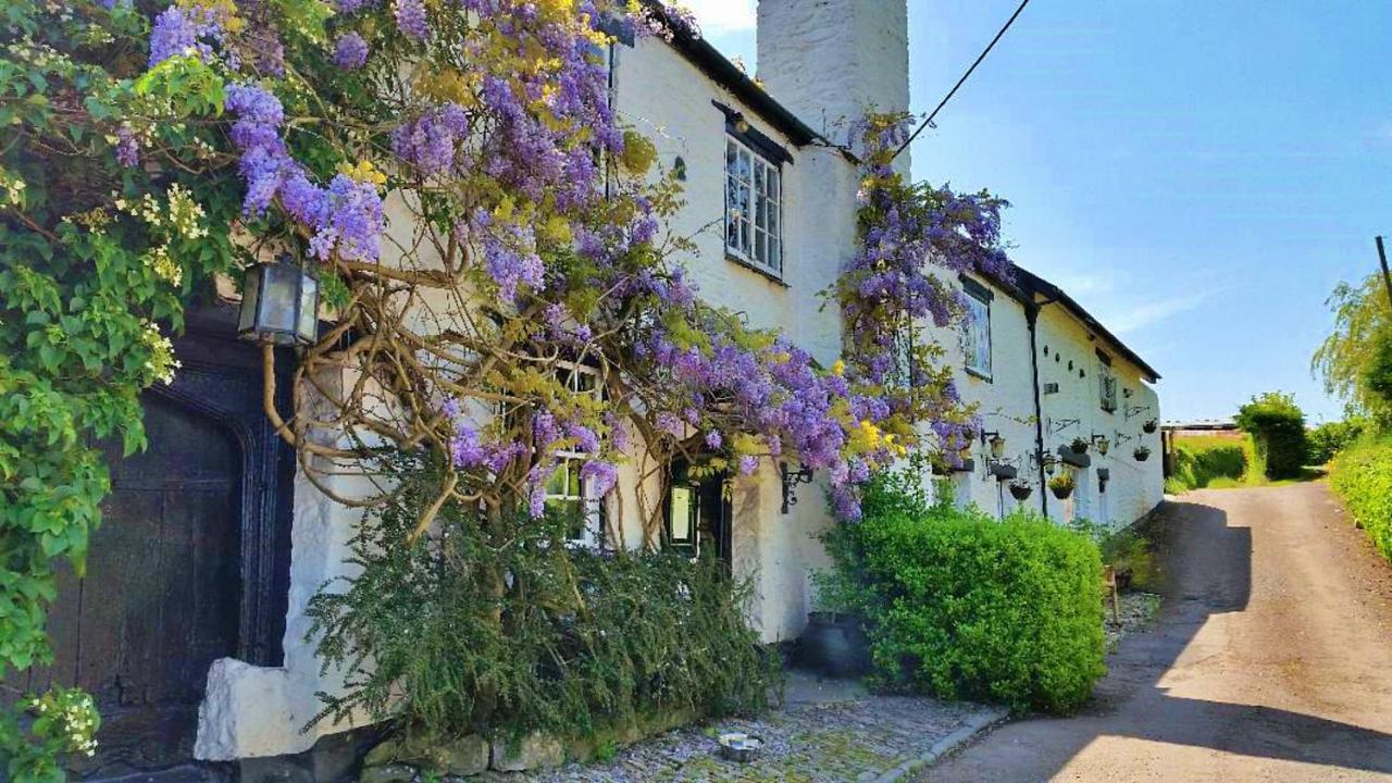 Finest Retreats - The Old Church House Inn Broadhempston Eksteriør billede