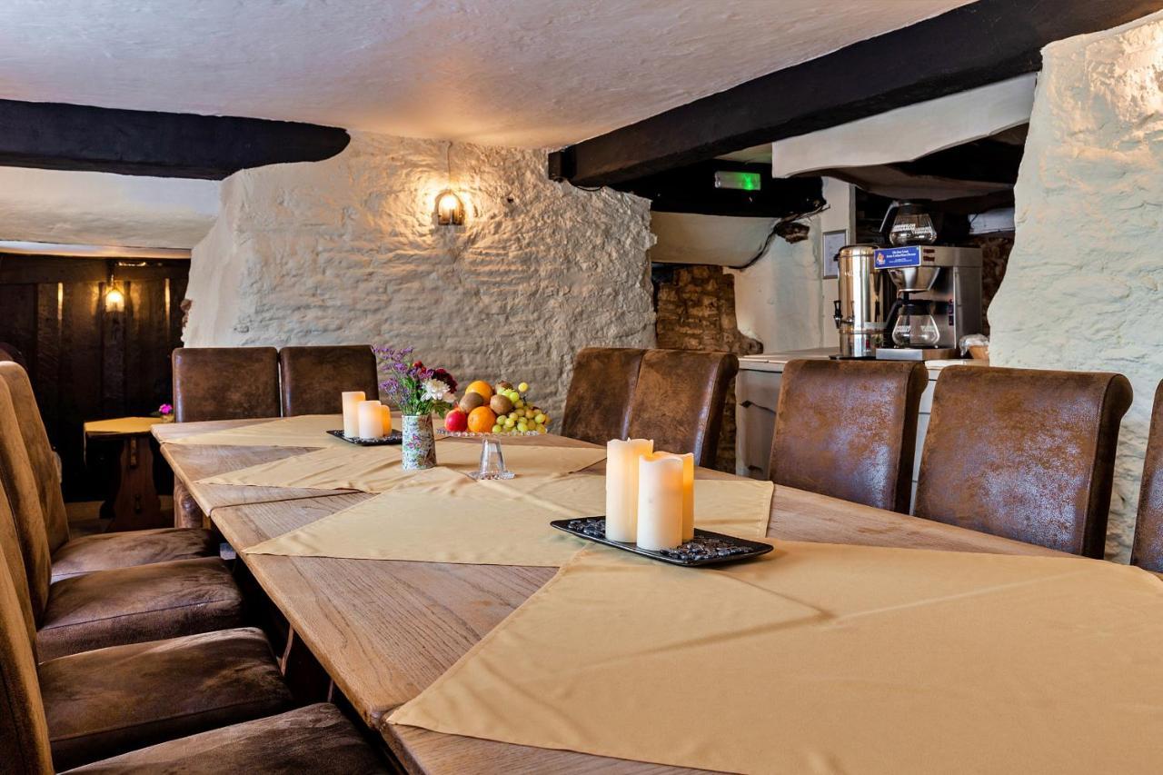Finest Retreats - The Old Church House Inn Broadhempston Eksteriør billede