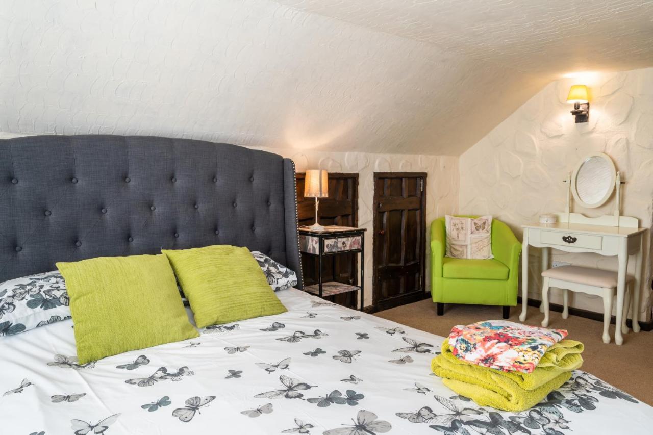 Finest Retreats - The Old Church House Inn Broadhempston Eksteriør billede