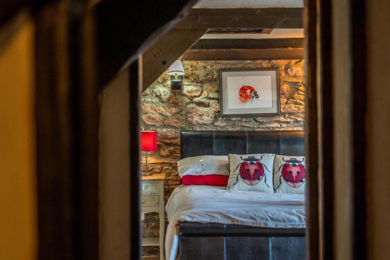 Finest Retreats - The Old Church House Inn Broadhempston Eksteriør billede