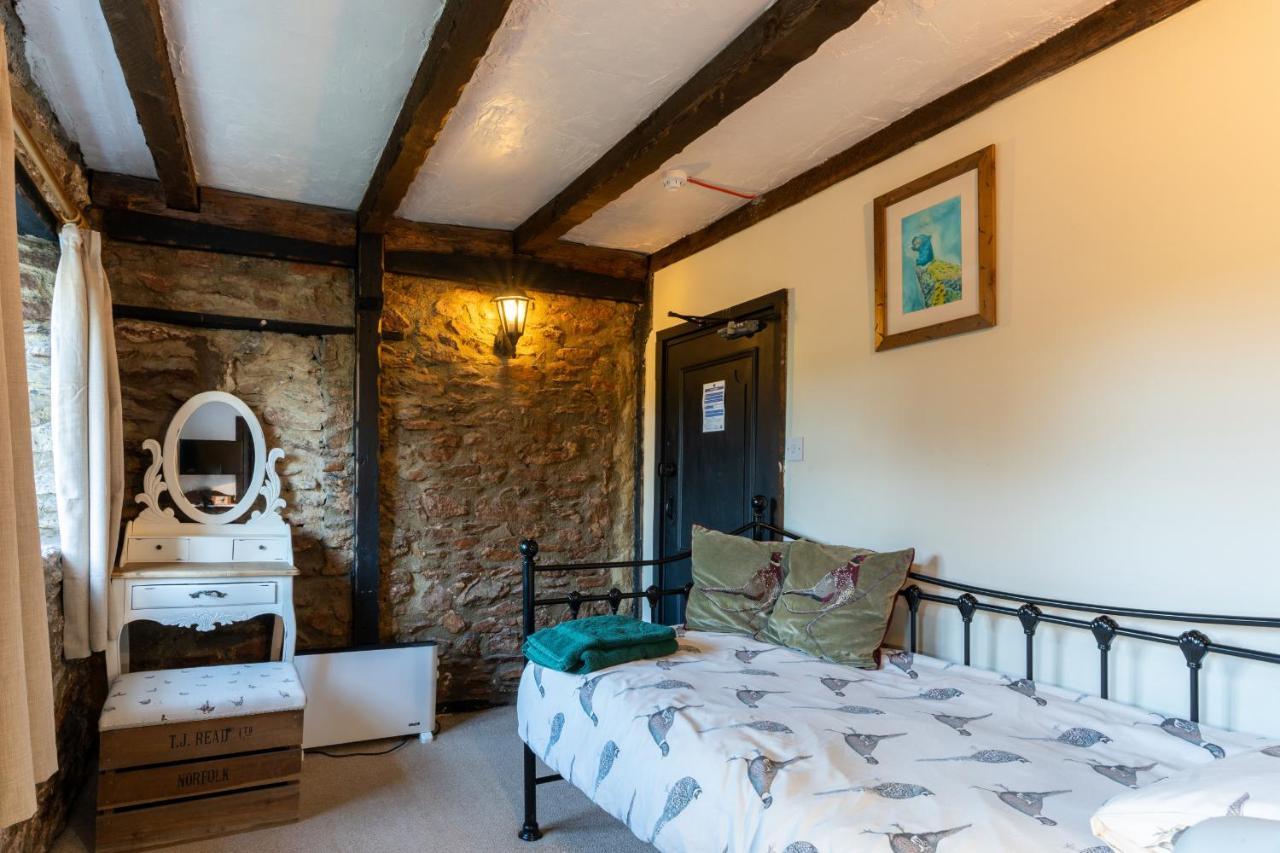 Finest Retreats - The Old Church House Inn Broadhempston Eksteriør billede