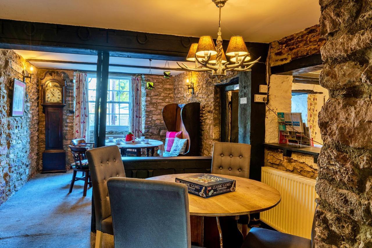 Finest Retreats - The Old Church House Inn Broadhempston Eksteriør billede