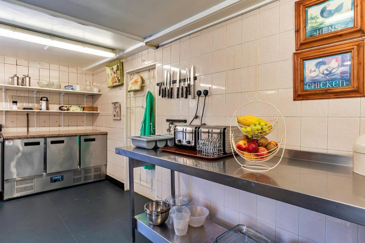 Finest Retreats - The Old Church House Inn Broadhempston Eksteriør billede